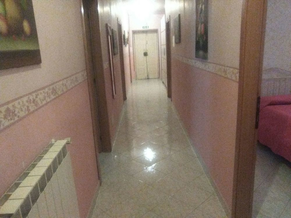 Hotel Tizi ローマ エクステリア 写真